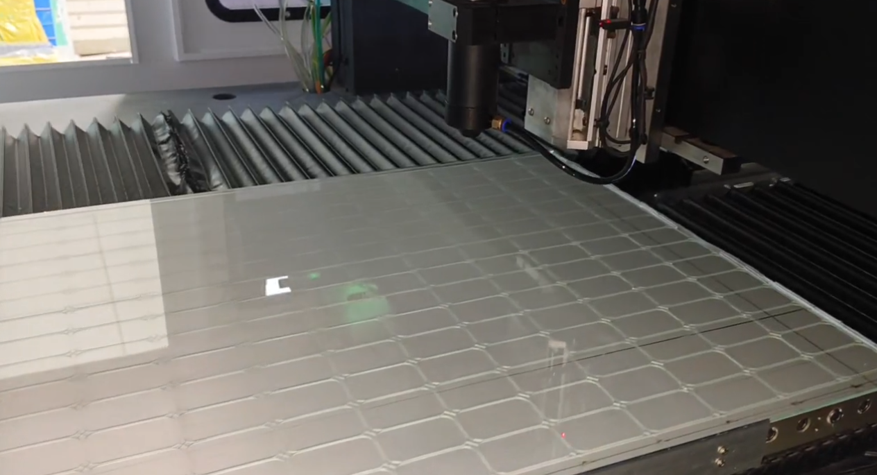 CO?激光熱應力誘導裂片